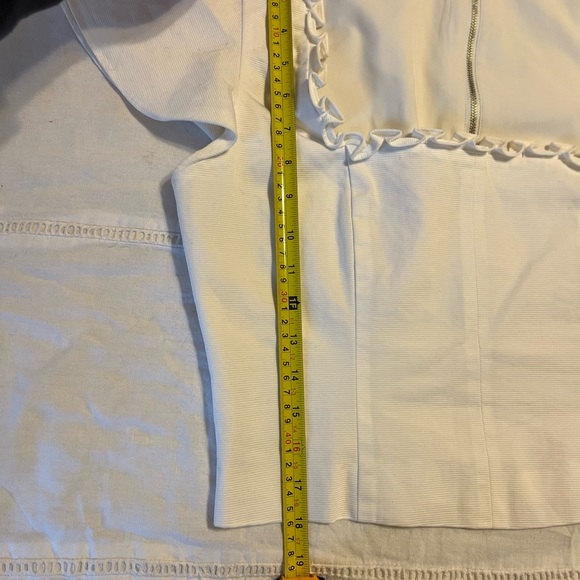 Like new cream Antonio Melani blouse - Picture 7 of 8